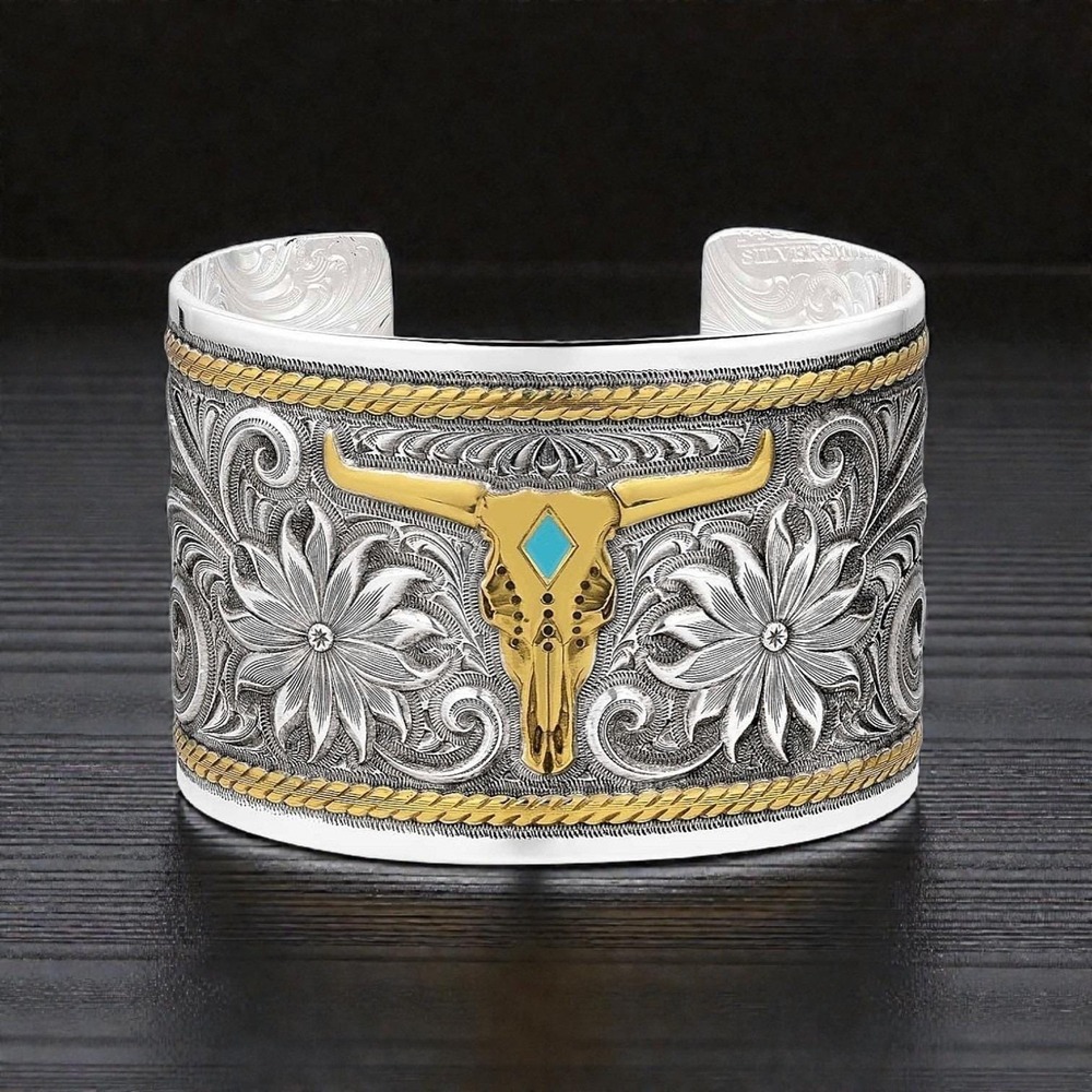 Montana Silversmiths Meadow Majesty Steer Head Cuff Bracelet Retail $100 New!